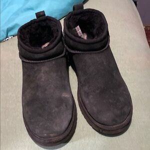 Black Ugg ultra minis